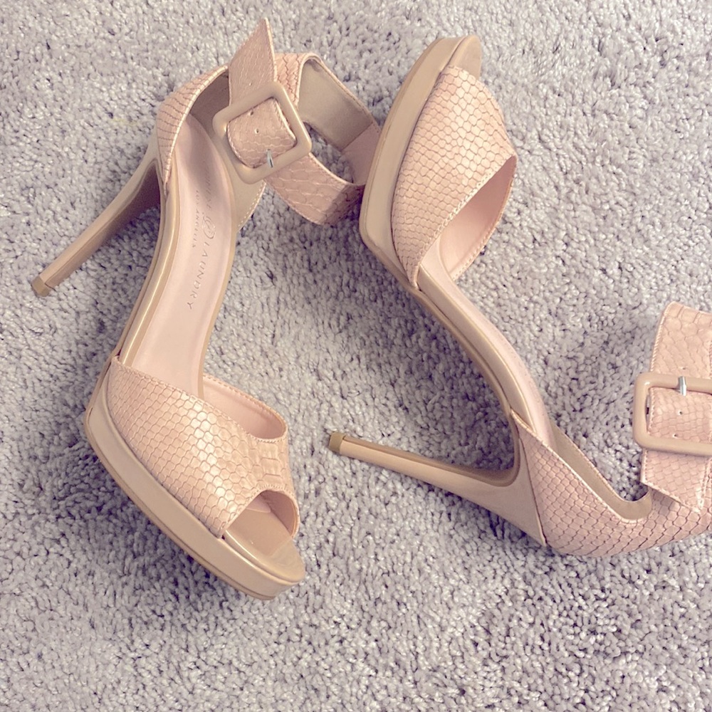 Marc Fisher Heels Sandals size 10